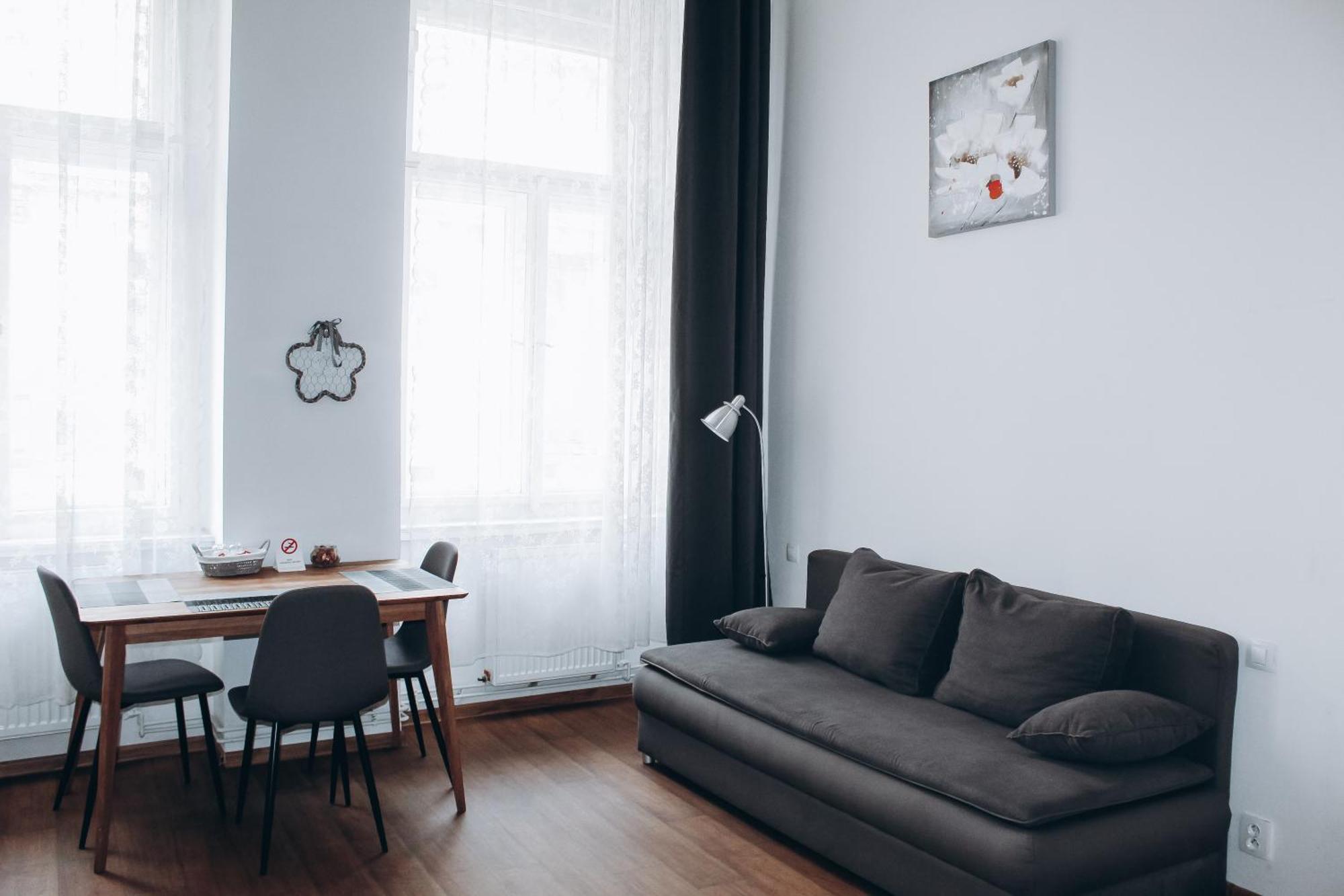 Sokolska Apartment Prague Exterior photo